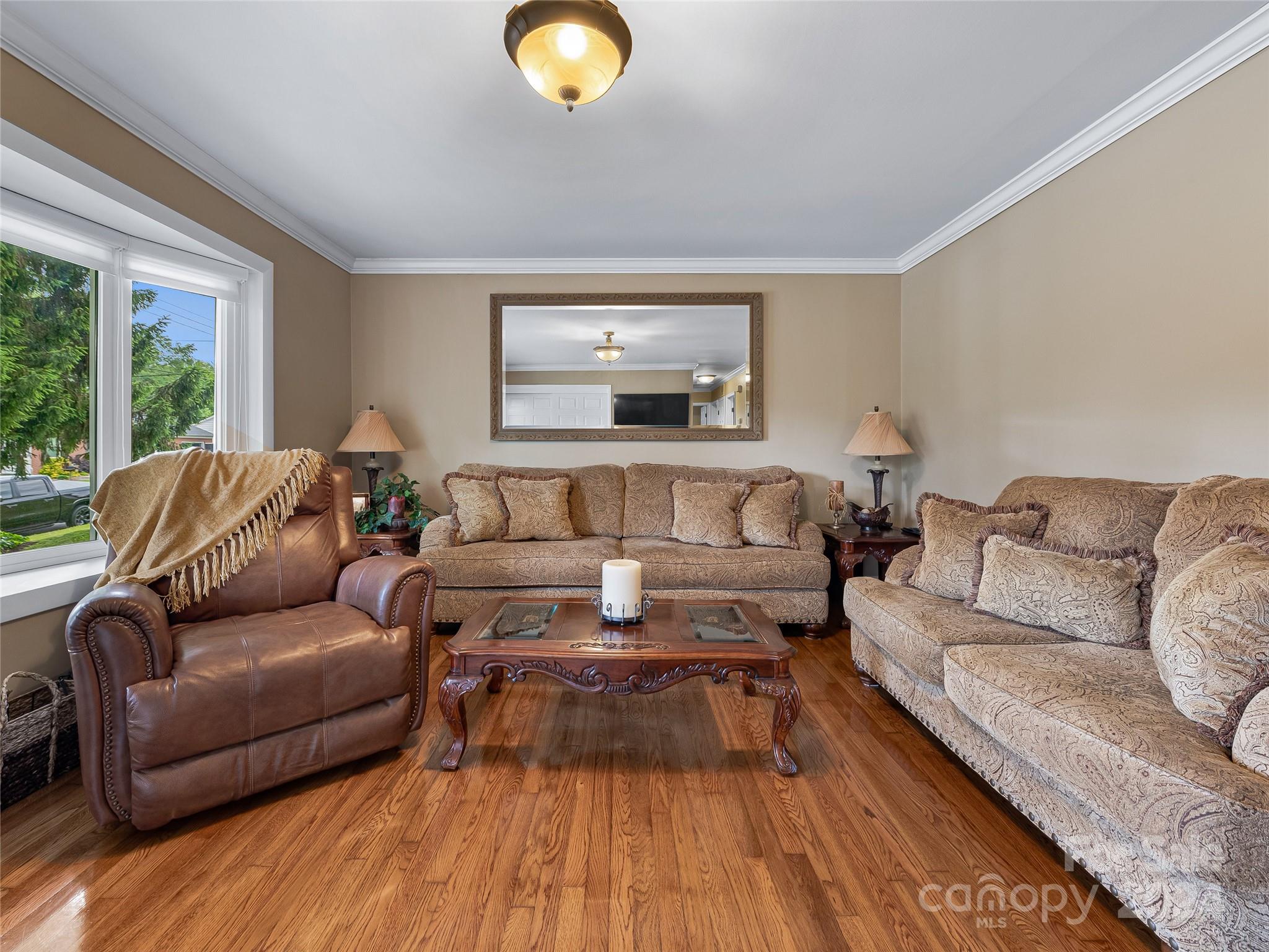 Knollwood - Residential