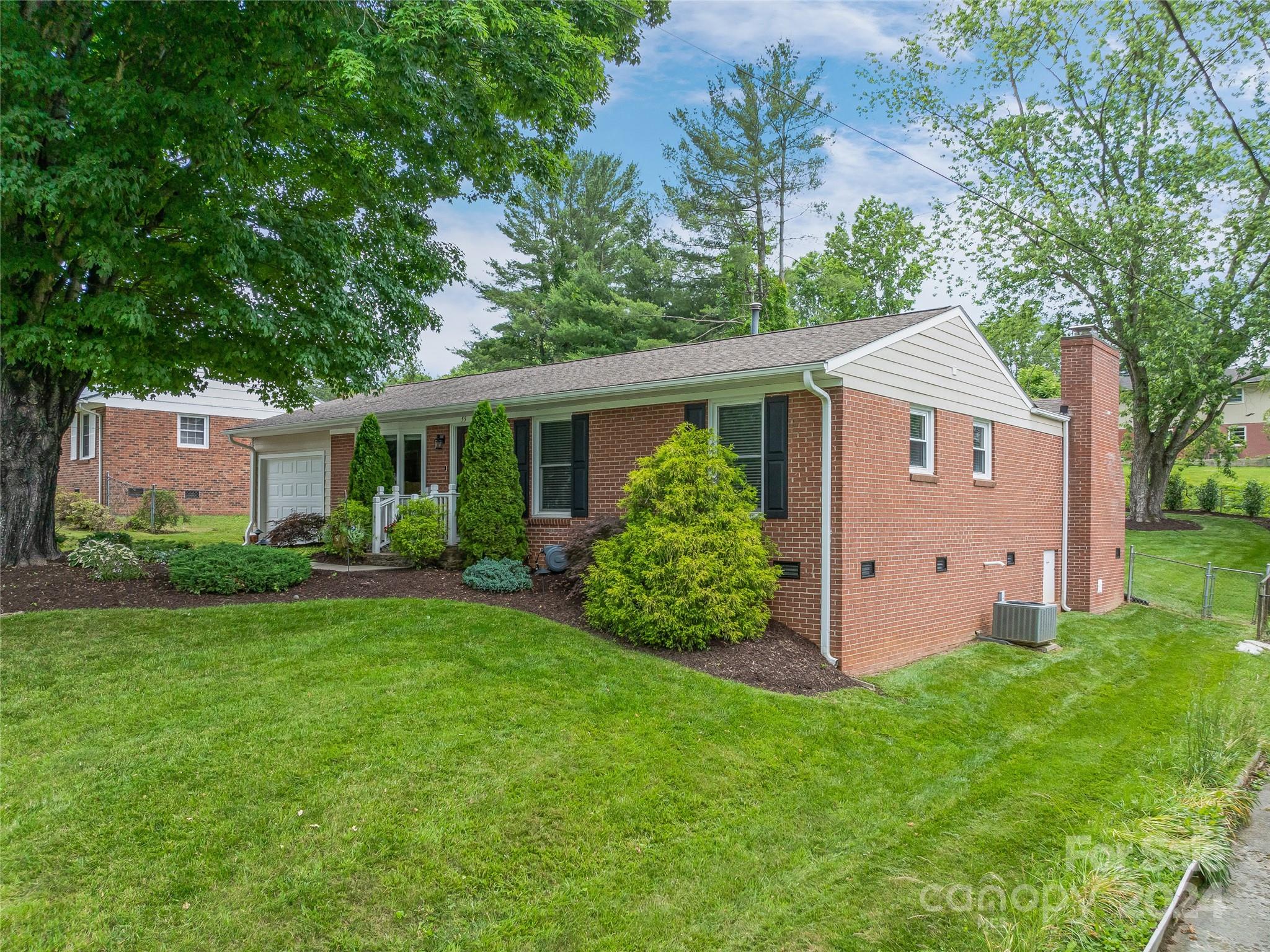 Knollwood - Residential