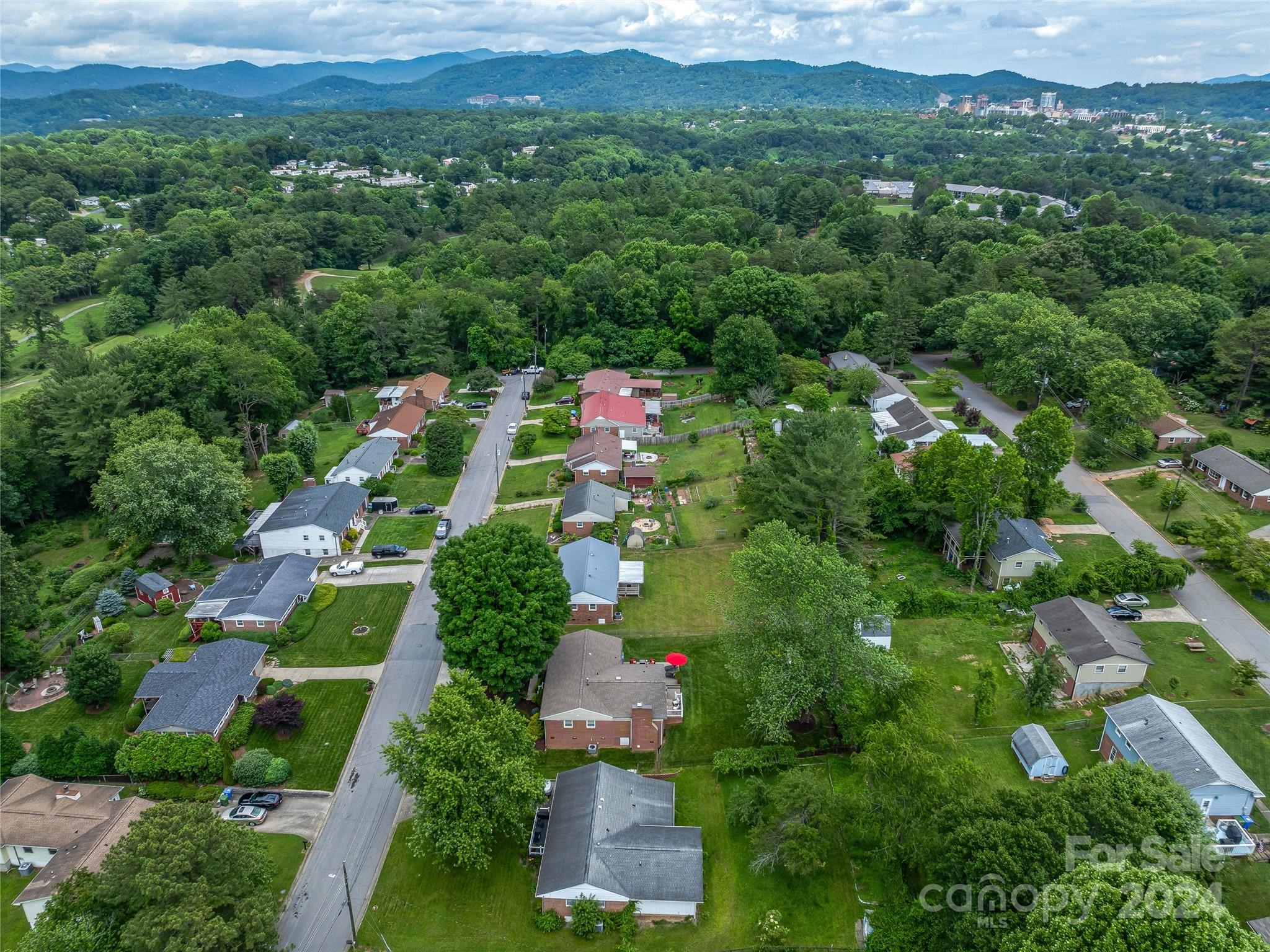 Knollwood - Residential