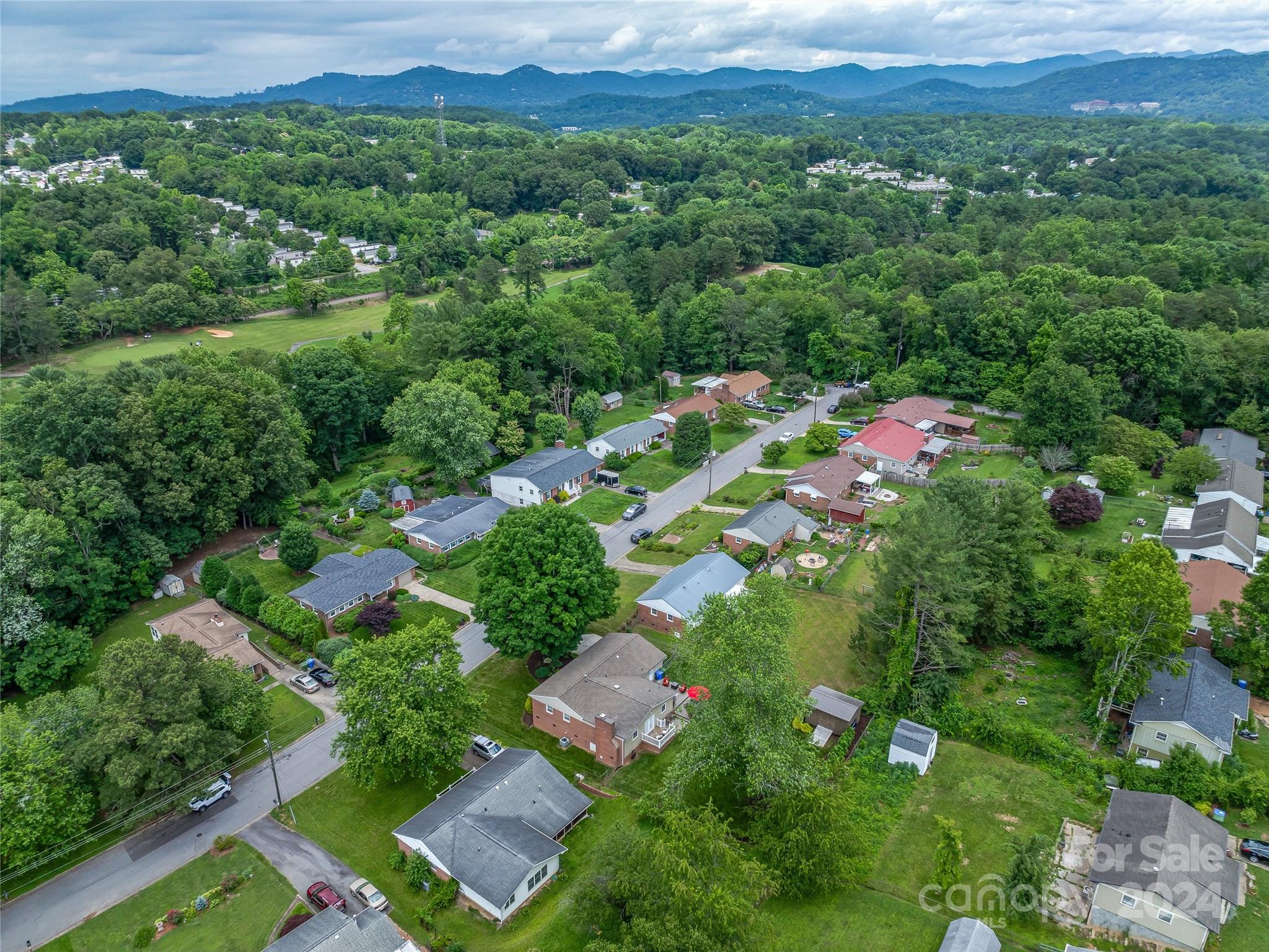 Knollwood - Residential