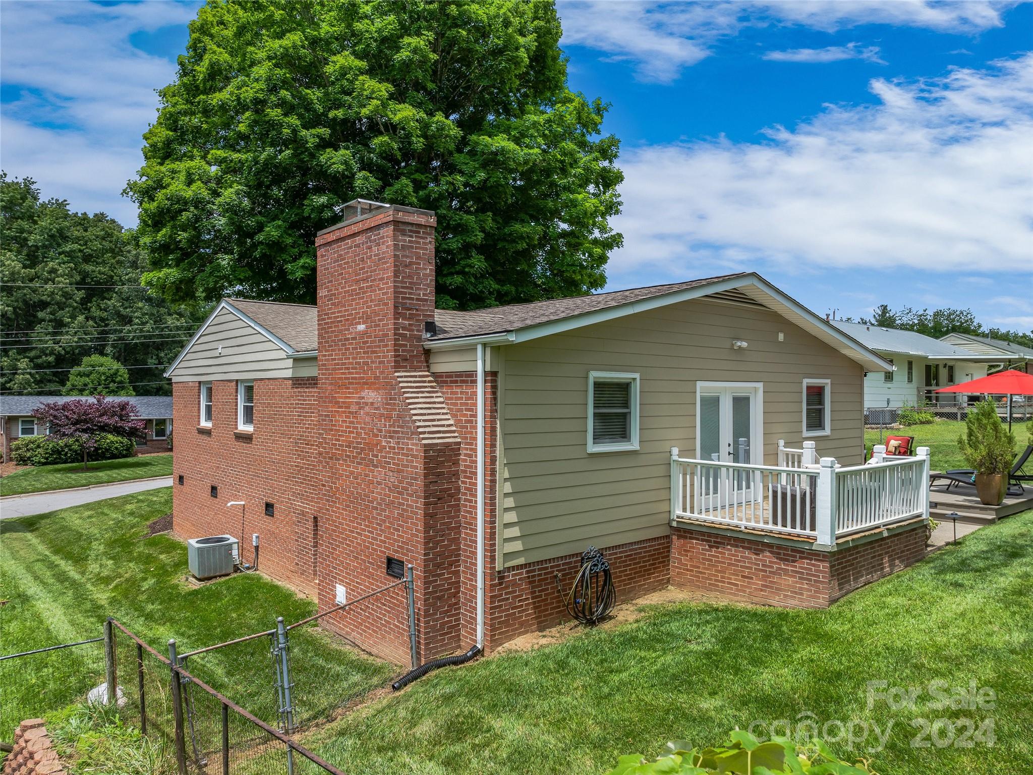 Knollwood - Residential