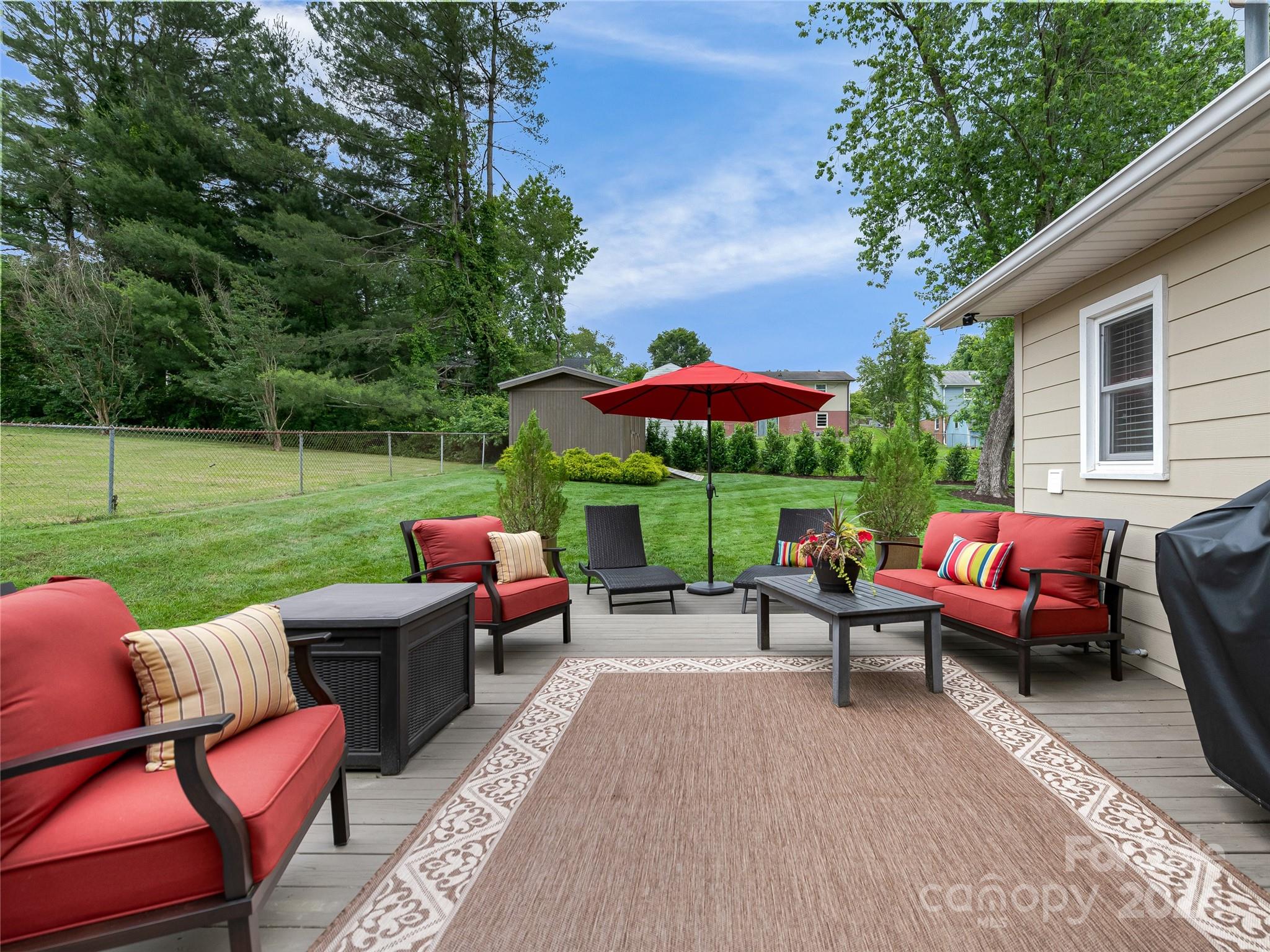 Knollwood - Residential