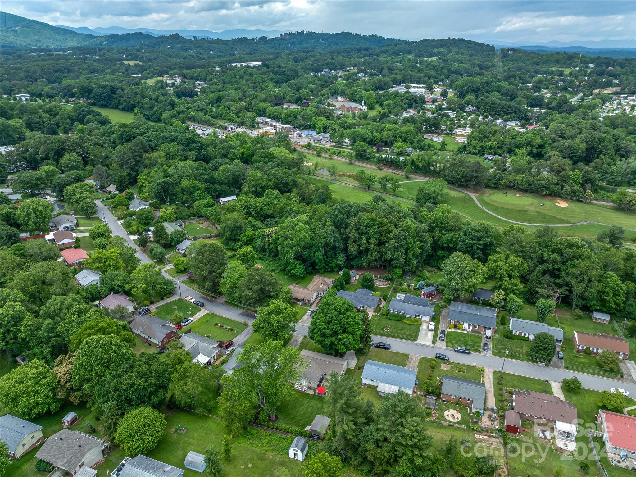 Knollwood - Residential