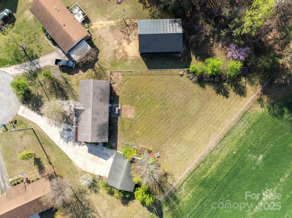listing image 42