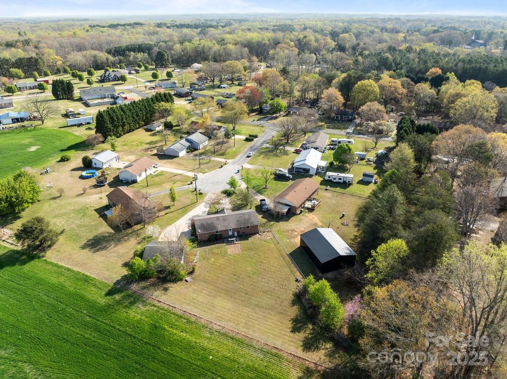 listing image 44