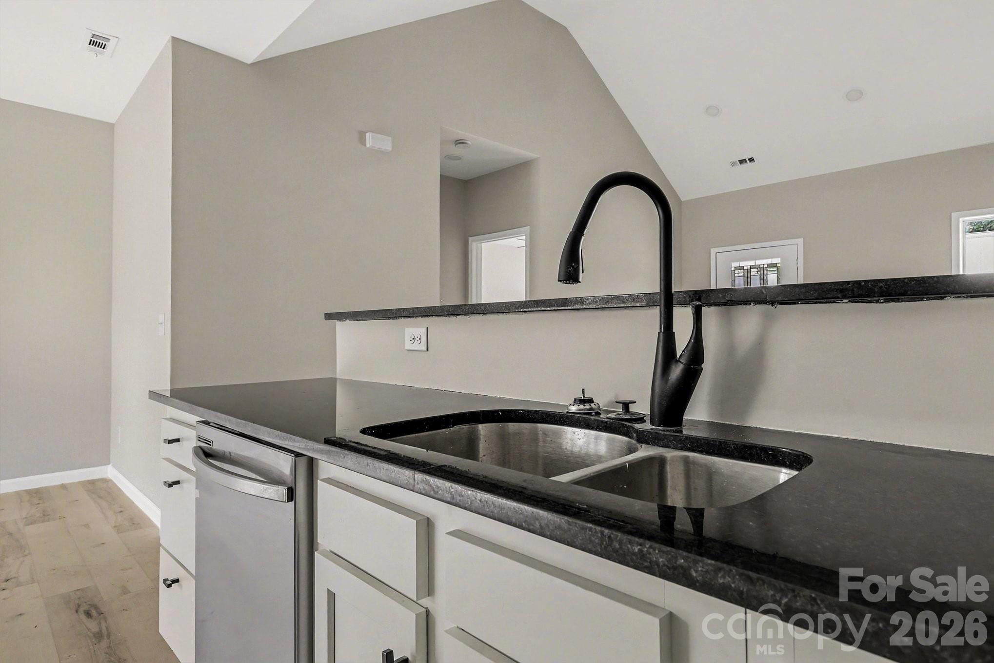 Ole Eastpointe - Residential