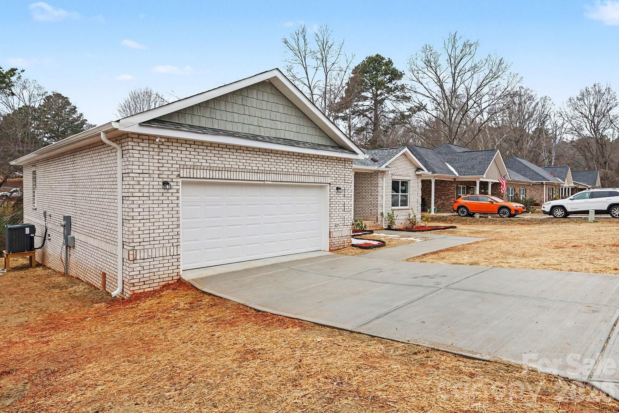 Ole Eastpointe - Residential