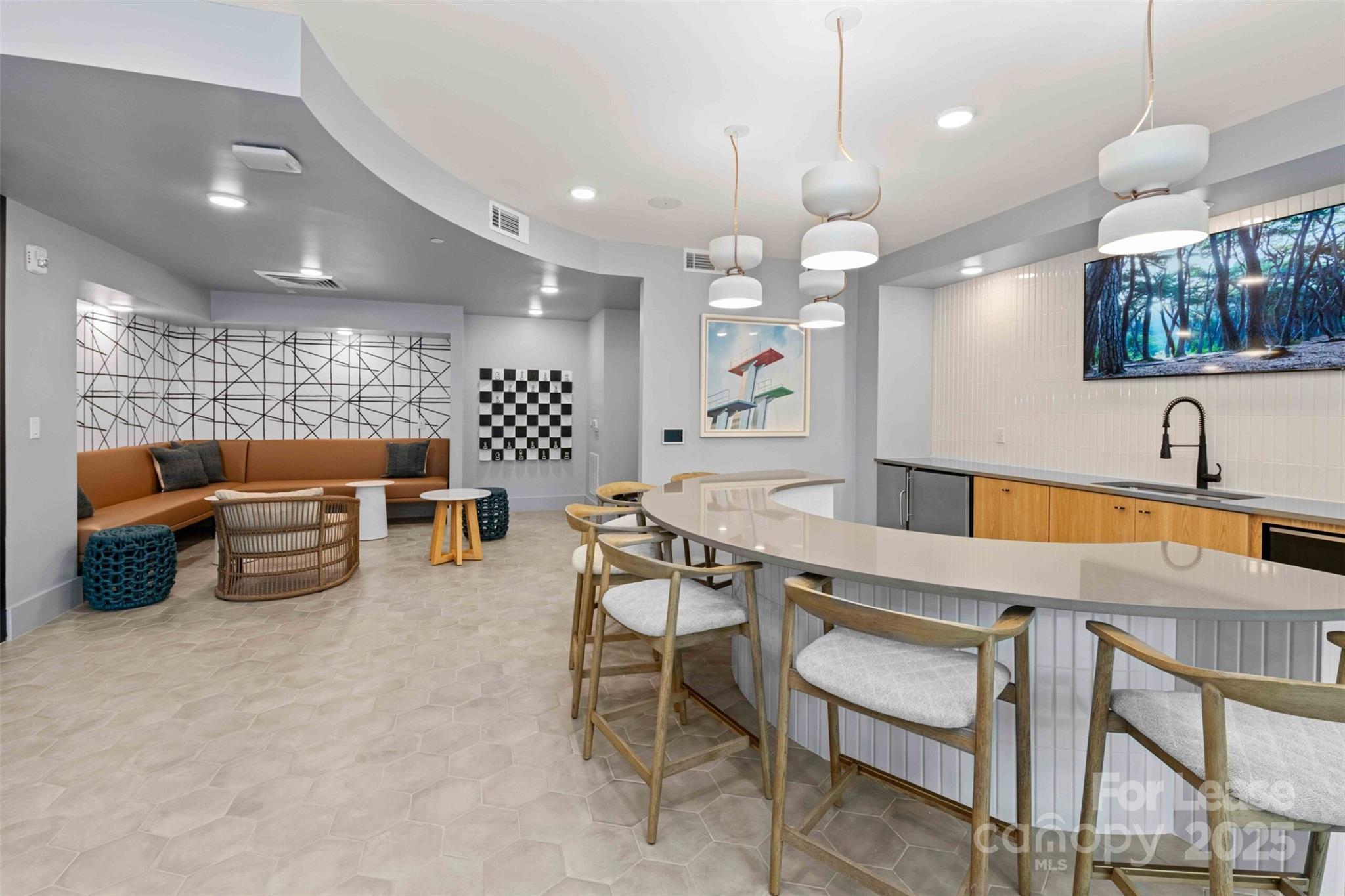 Charlotte, North Carolina 28209, United States, 1 Bedroom Bedrooms, ,1 BathroomBathrooms,Residential,Active,5386