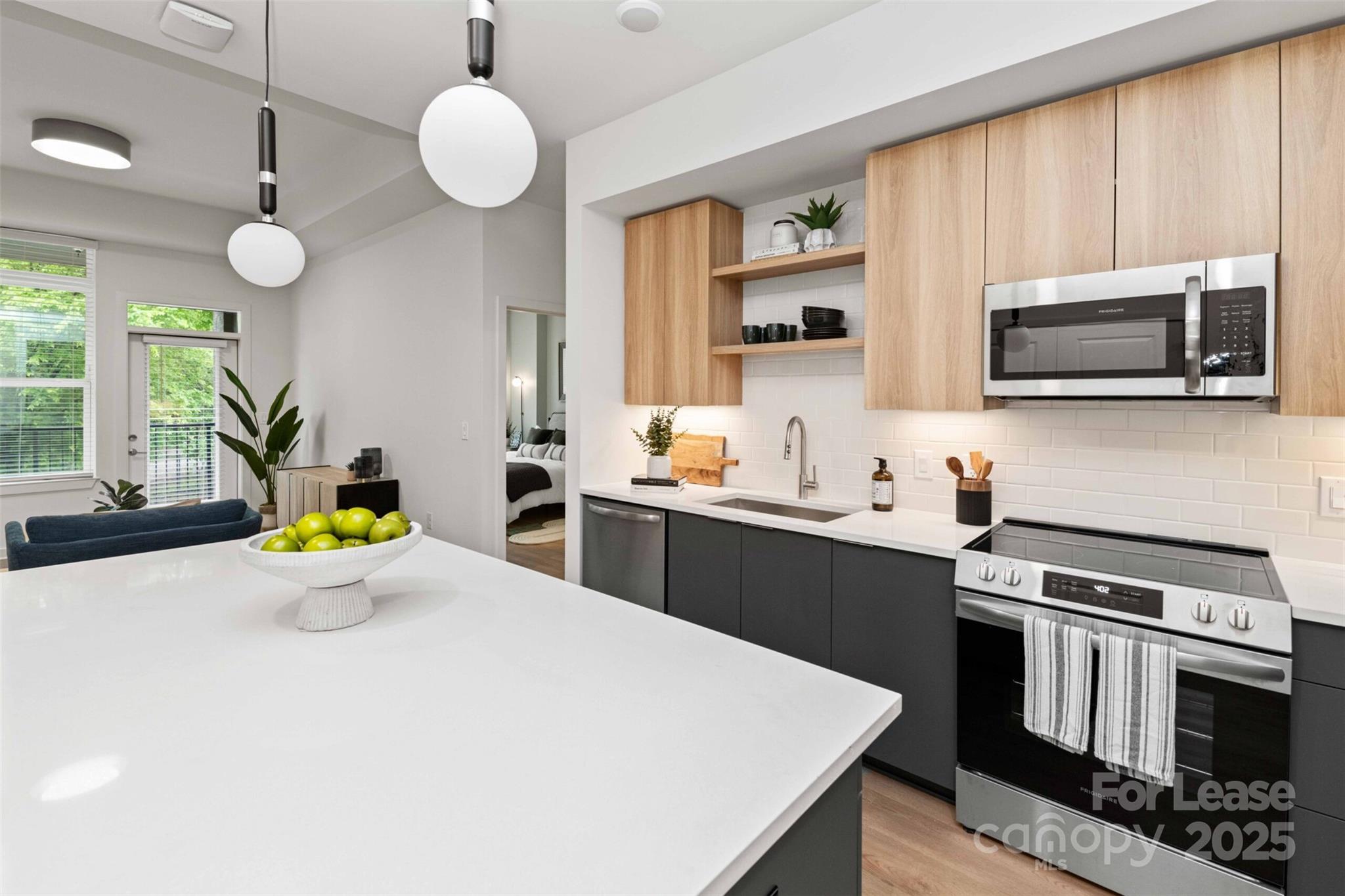 Charlotte, North Carolina 28209, United States, 1 Bedroom Bedrooms, ,1 BathroomBathrooms,Residential,Active,5386