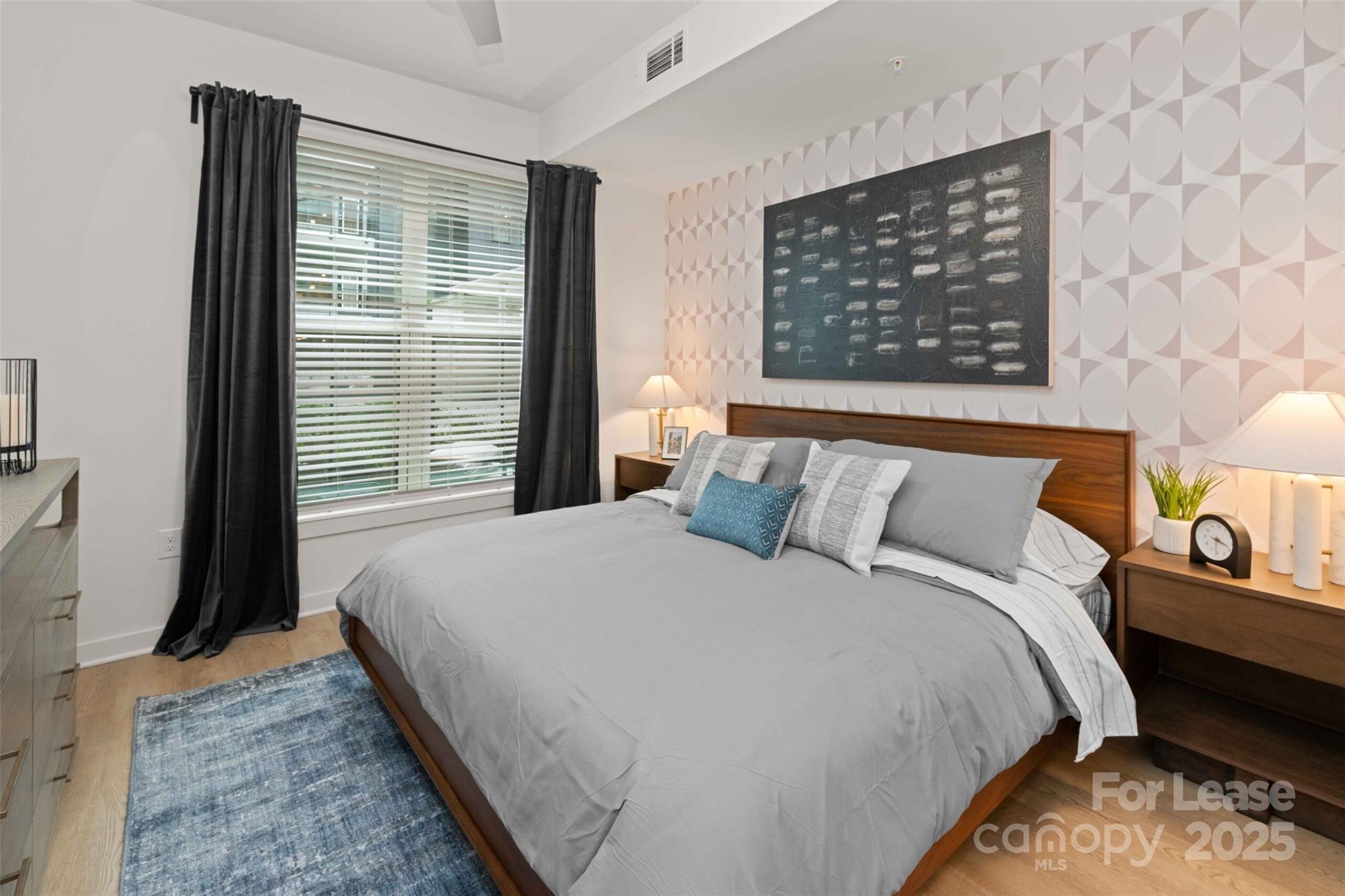 Charlotte, North Carolina 28209, United States, 1 Bedroom Bedrooms, ,1 BathroomBathrooms,Residential,Active,5386