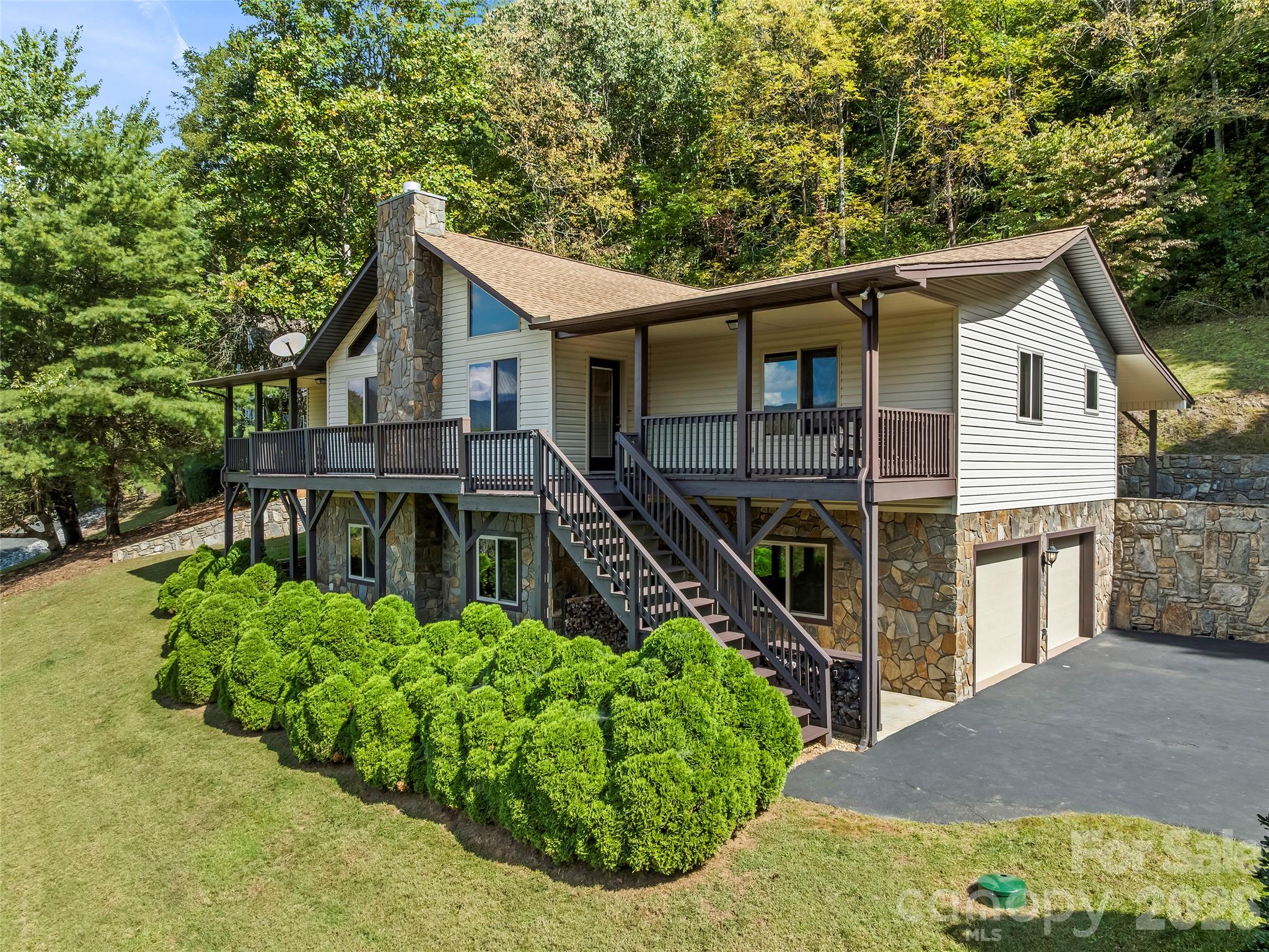 1090 Maple Springs Drive