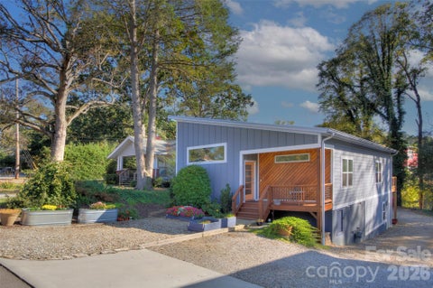 Photo of 6 Dellwood Street, Asheville, NC 28806 (MLS # 4429535)