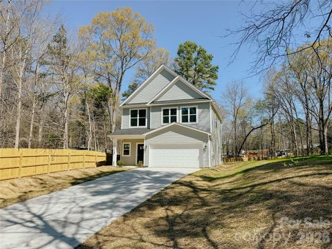 Photo of 14139 Asbury Drive, Huntersville, NC 28078 (MLS # 4331865)