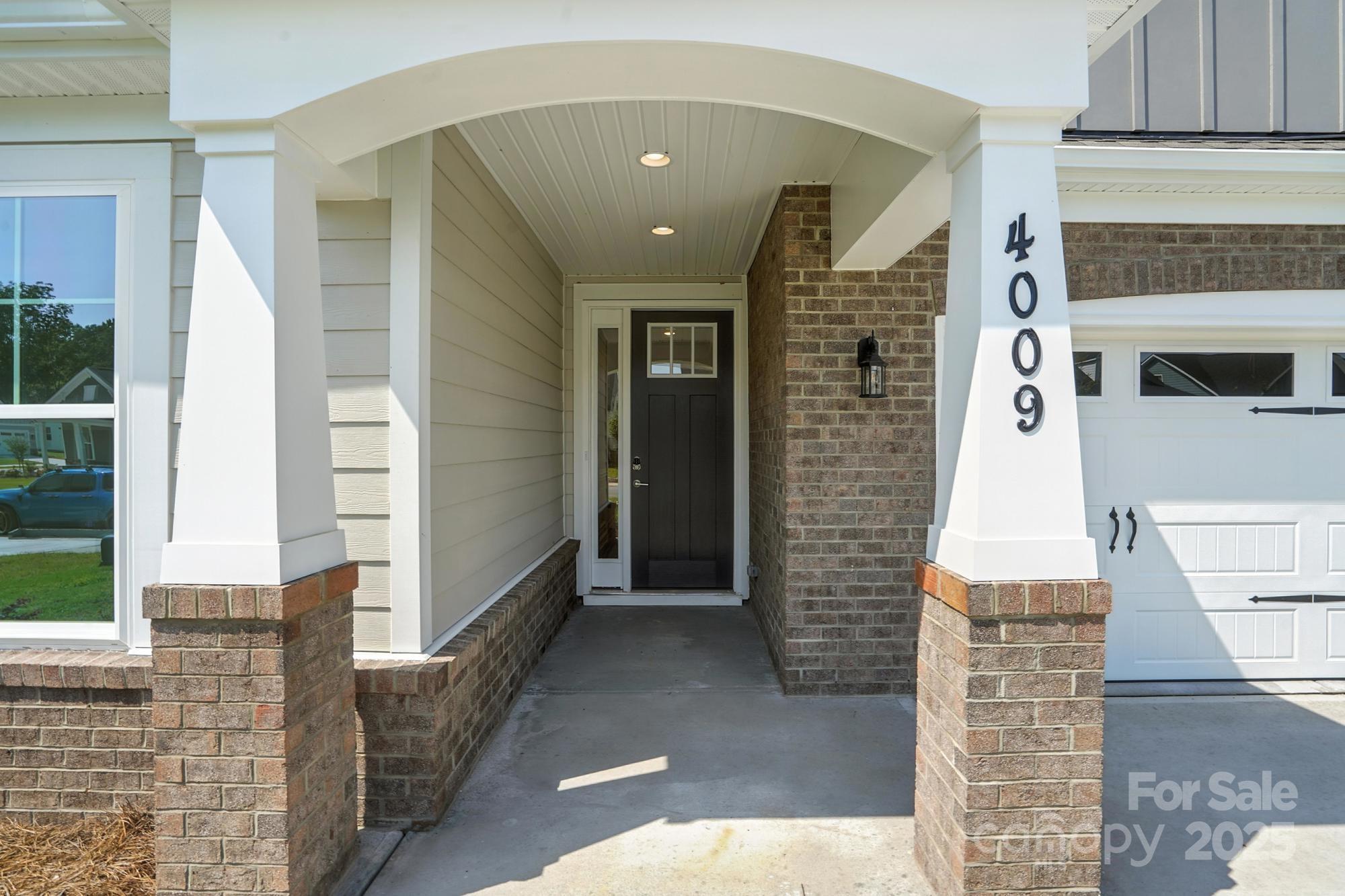 4009 Grace Pointe Drive 101