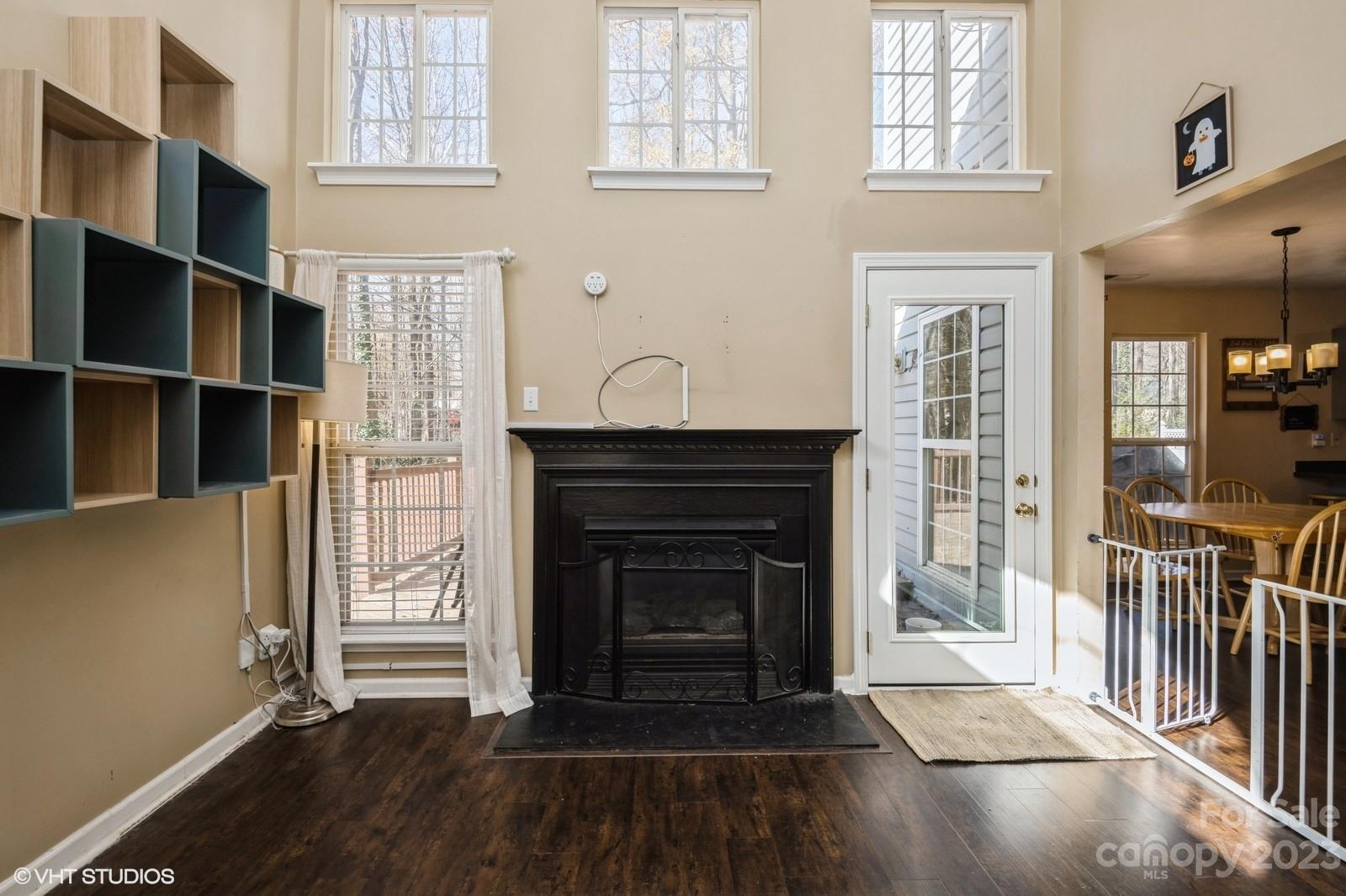 Rolling Hills - Residential