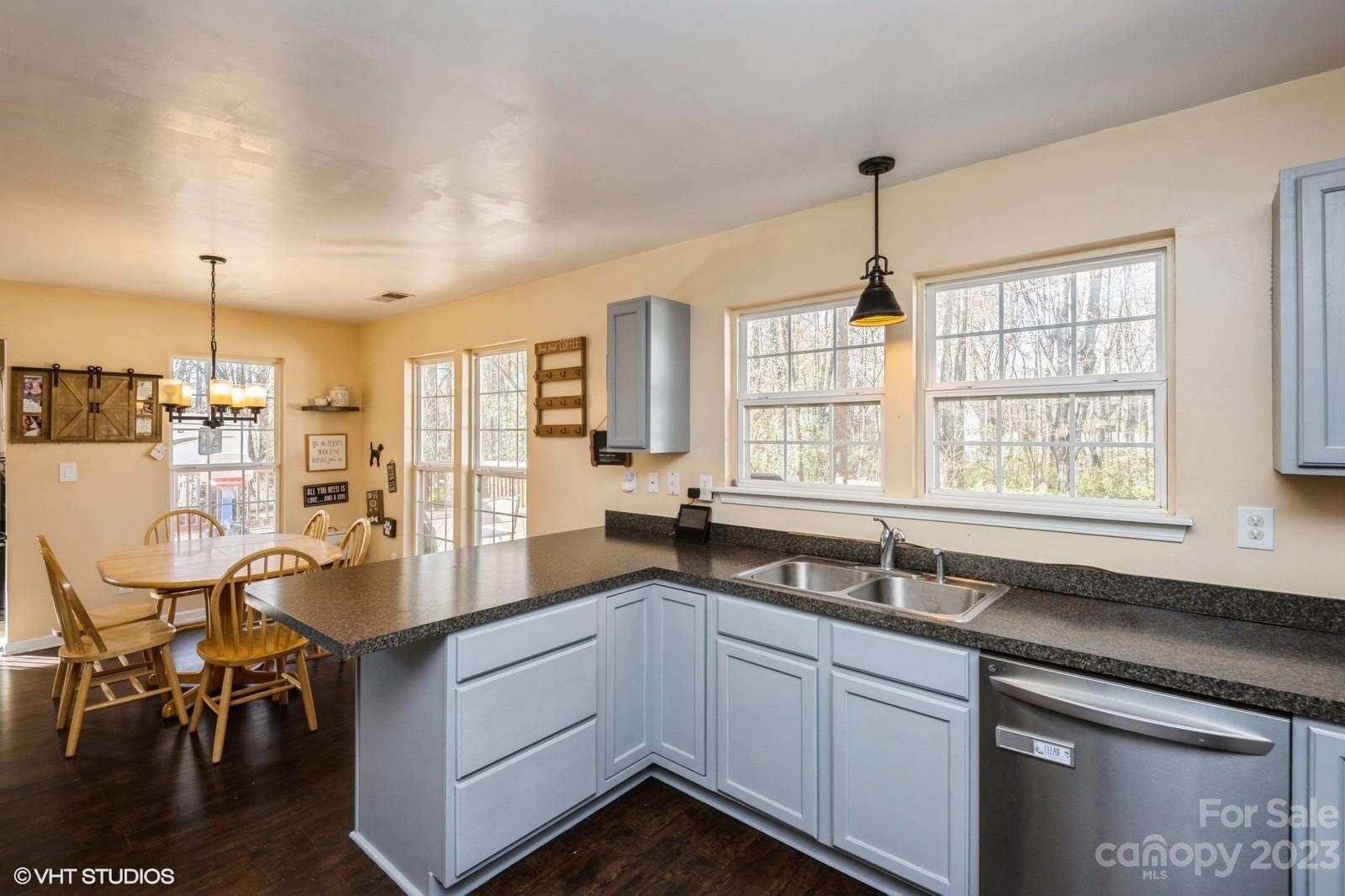 Rolling Hills - Residential