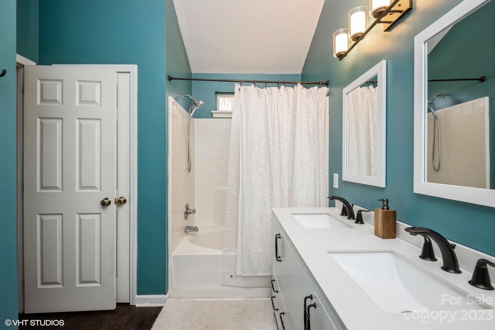 Rolling Hills - Residential