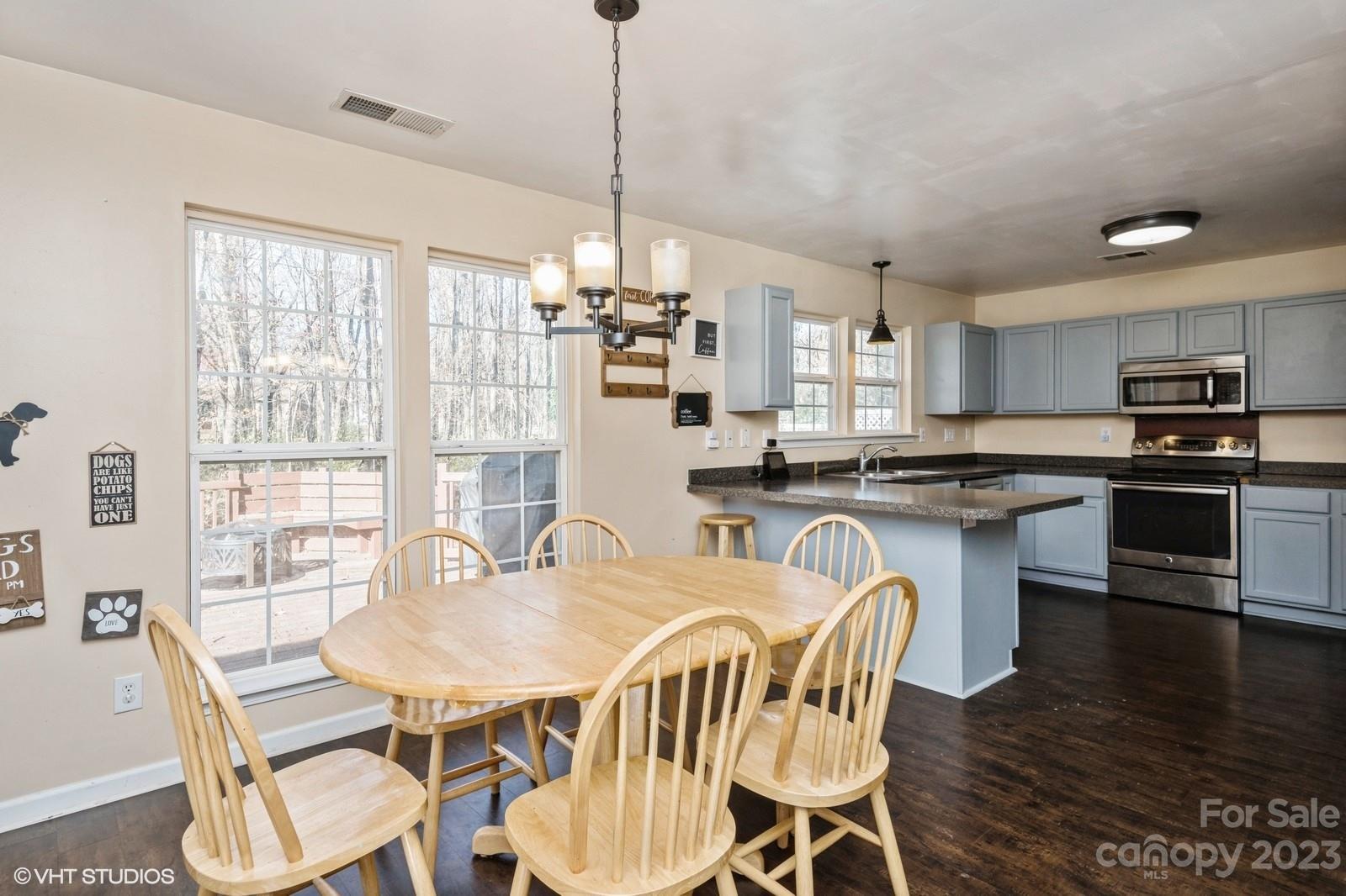 Rolling Hills - Residential