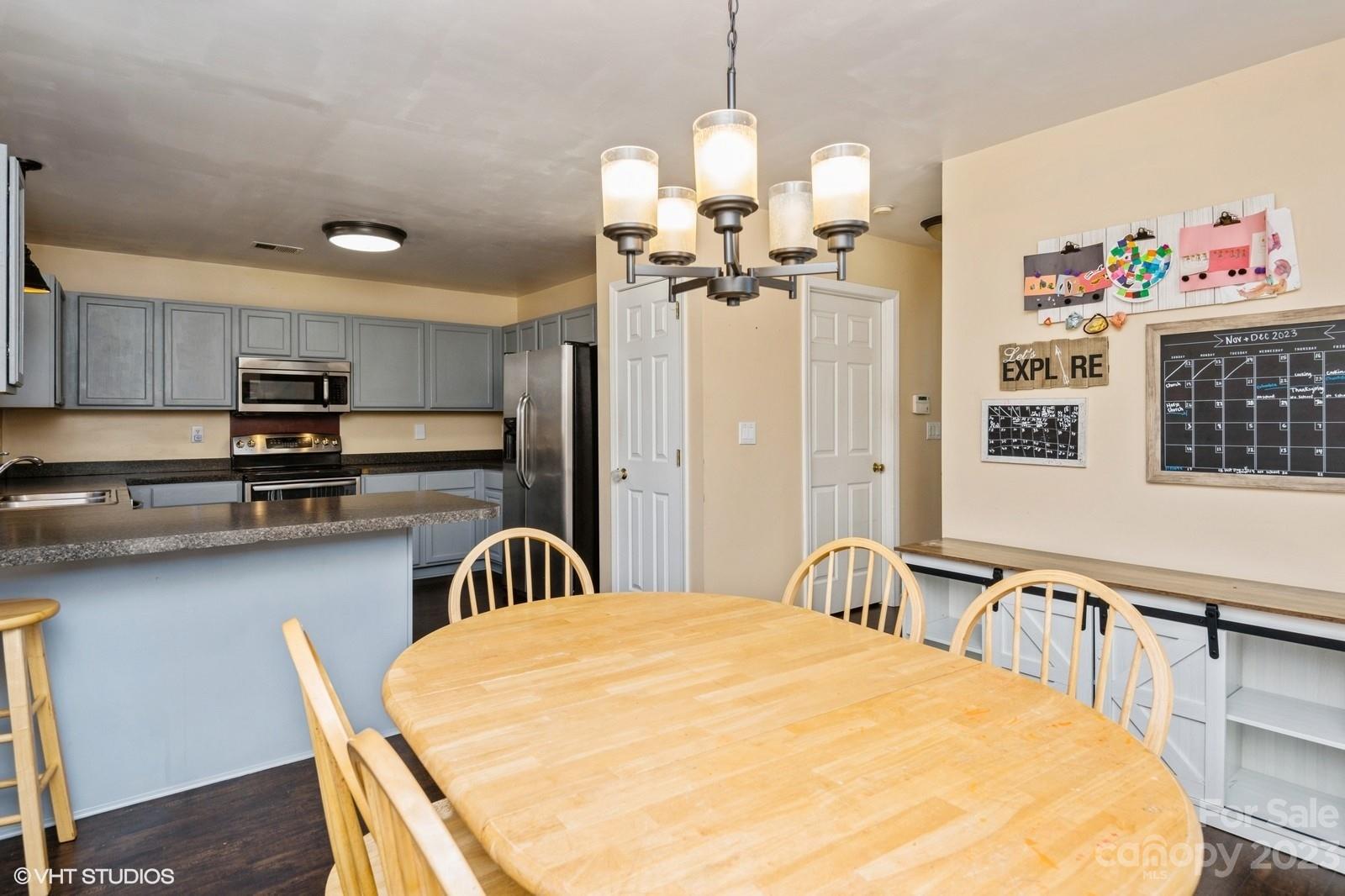 Rolling Hills - Residential