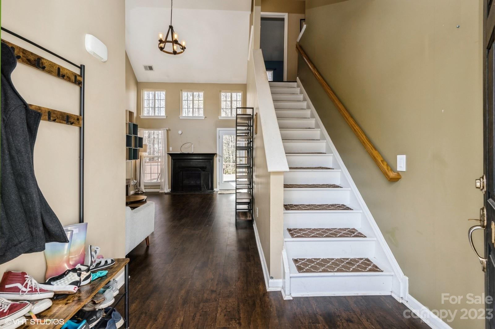 Rolling Hills - Residential