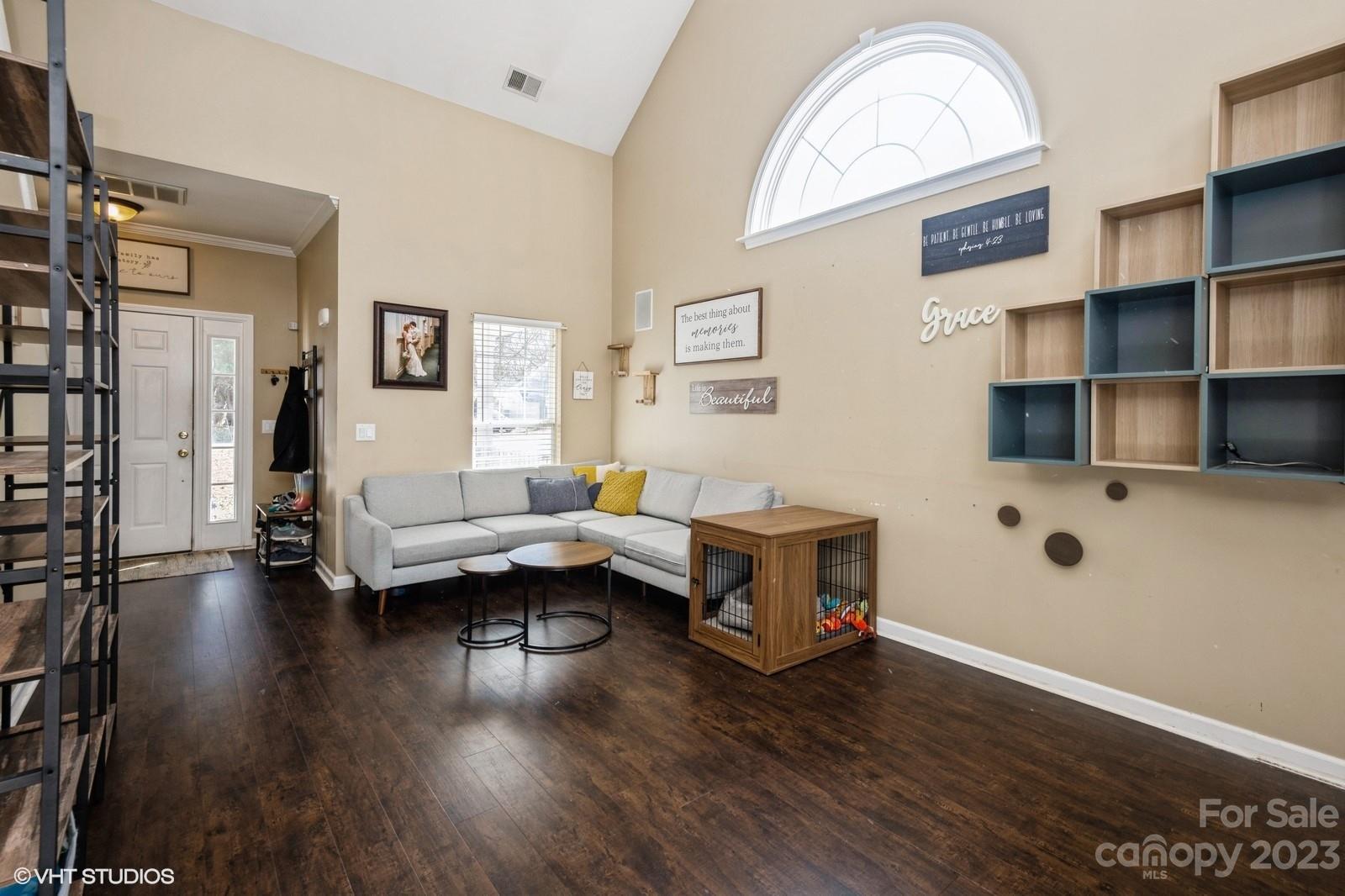 Rolling Hills - Residential