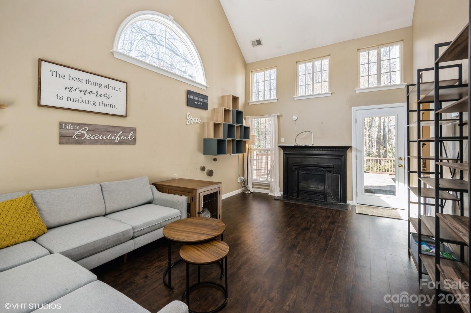 Rolling Hills - Residential