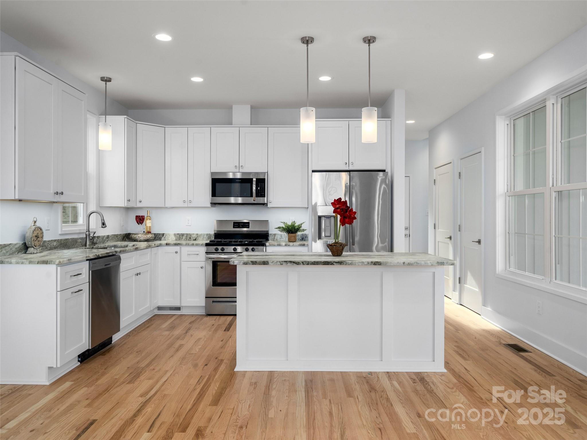 24 Skyvue Court D