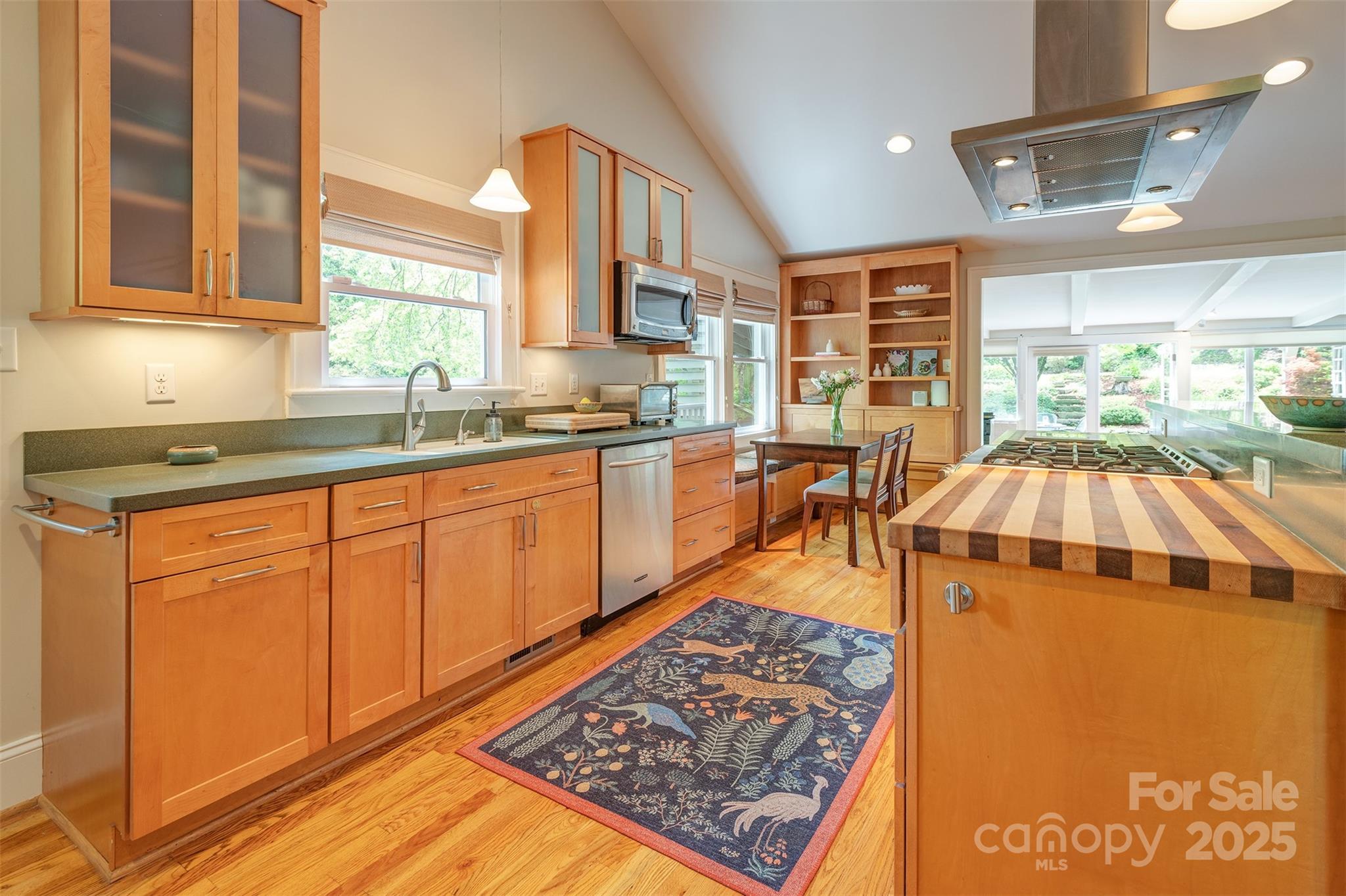 47 Lakeview Road