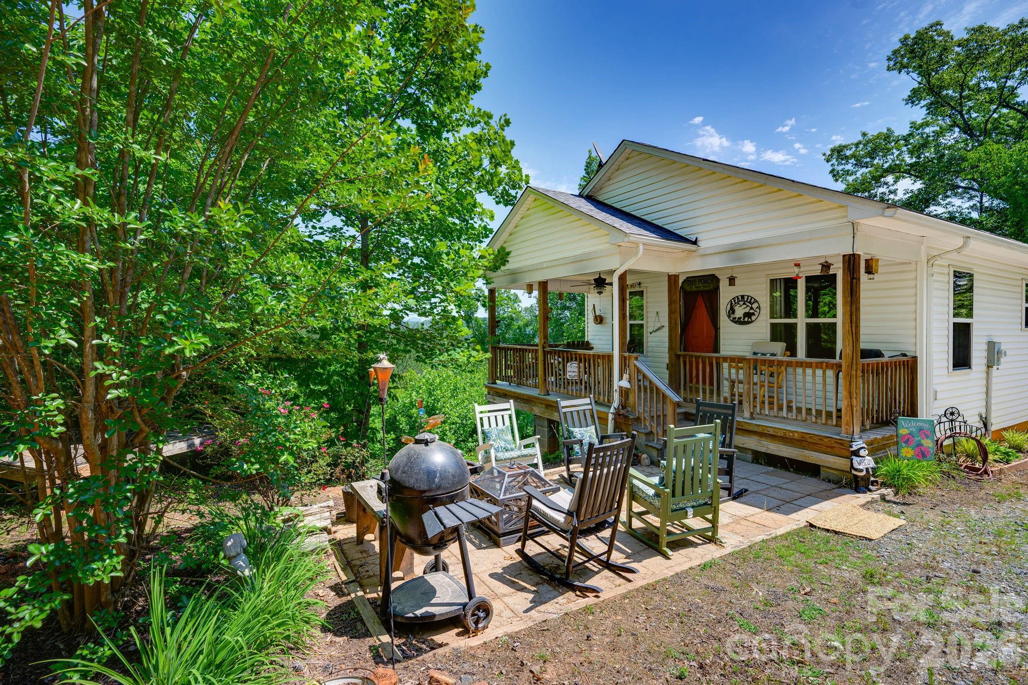 419 Travelers Rest Lane