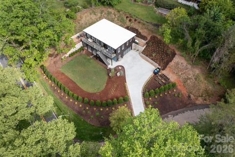 8 Midland Drive Asheville NC 28804