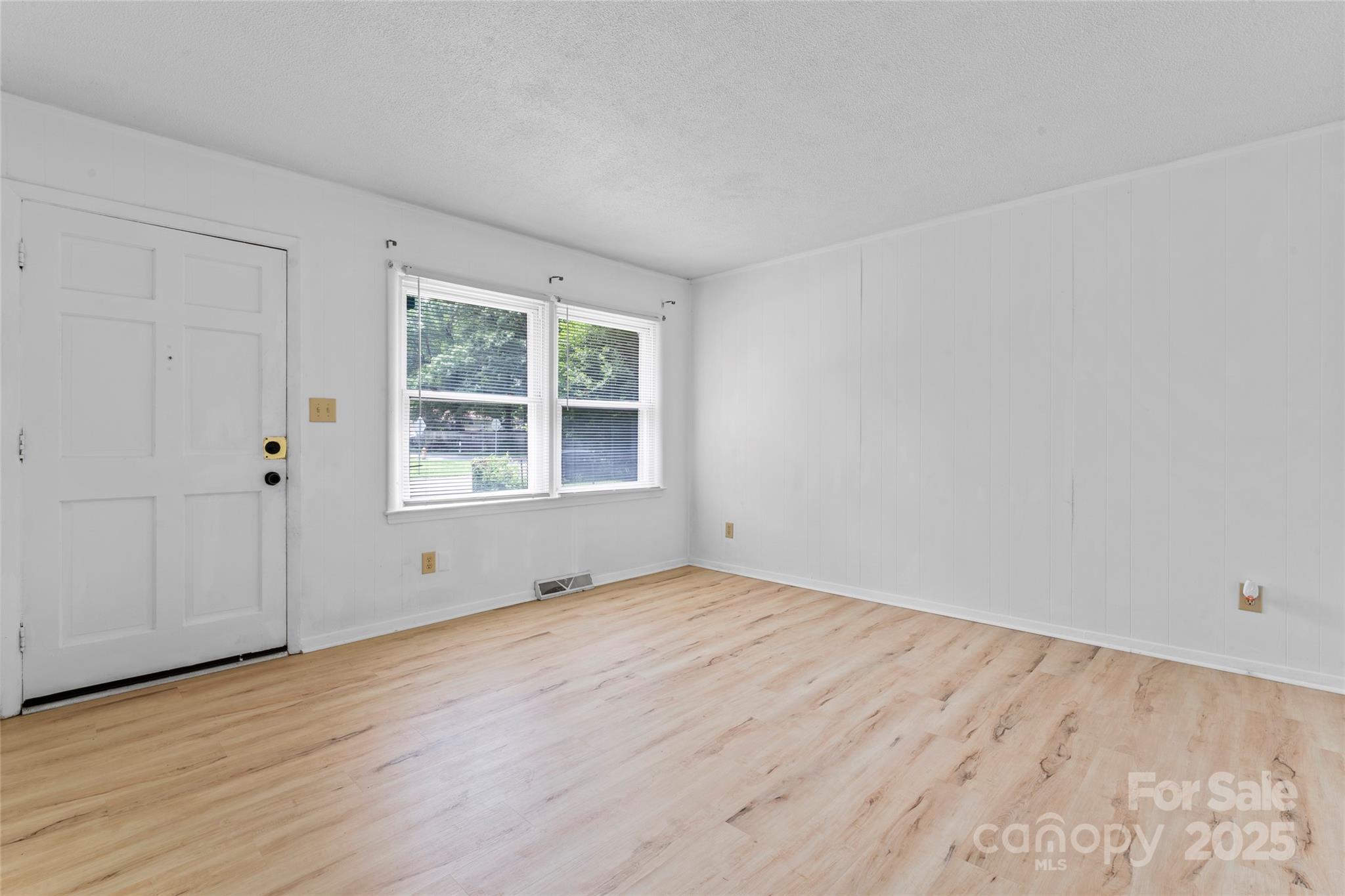 Wandawood Acres - Residential