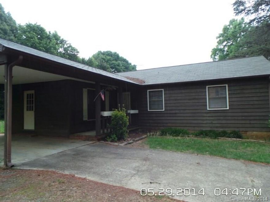 Nice home in Statesville, selling as-is, seller addendum to apply, unsure of heat source, unsure of septic, call to see this home today, see agent only remarks.  Buyer/Agent shall verify all systems and information given.