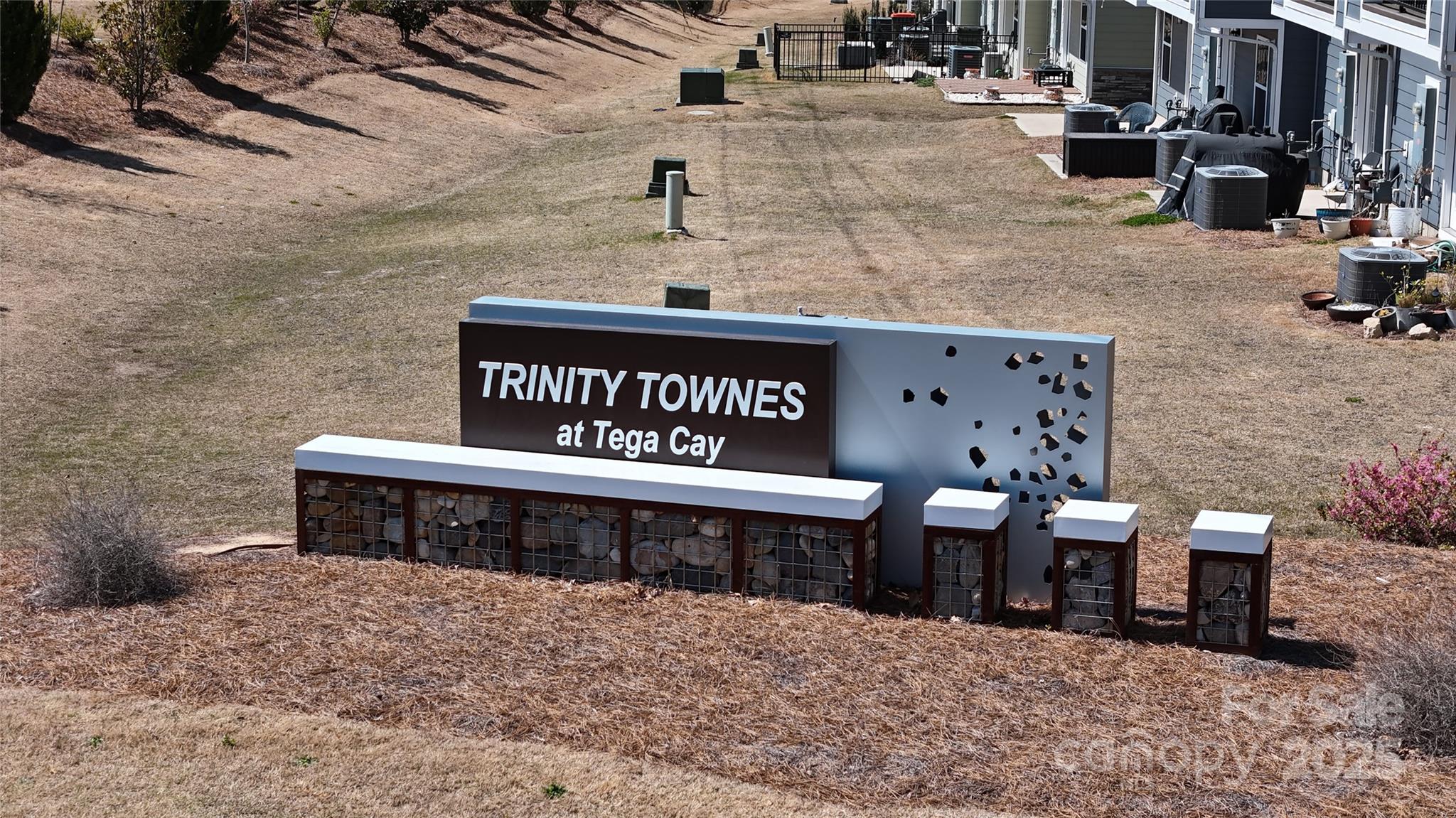 Trinity Townes - Residential