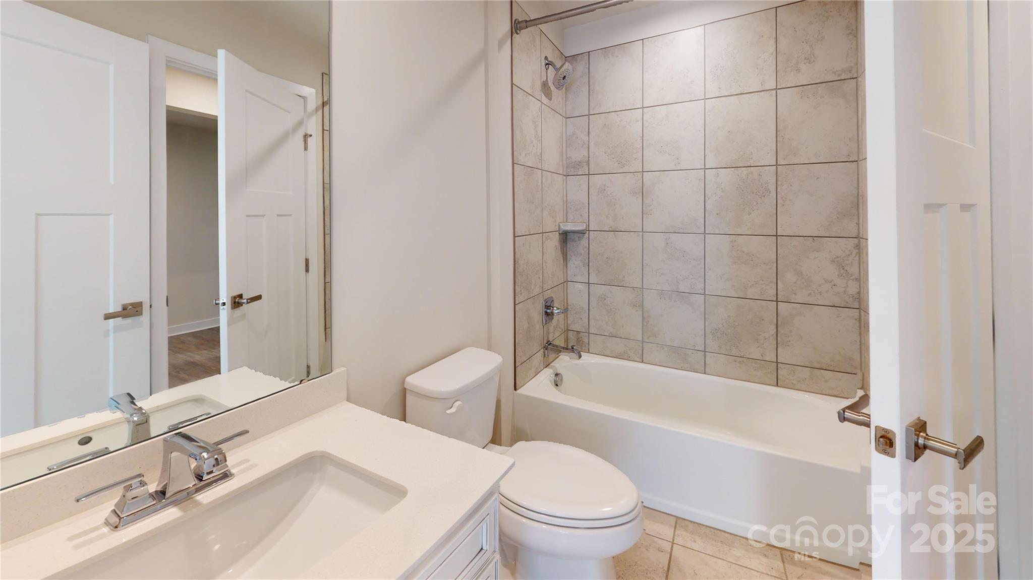 Trinity Townes - Residential