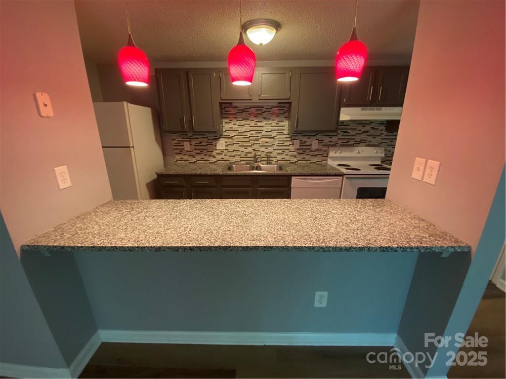 9409 Old Concord Road