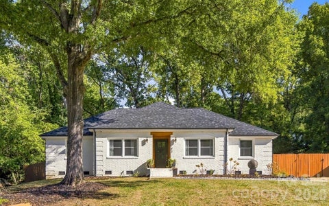 Photo of 1142 Fox Run Drive, Charlotte, NC 28212 (MLS # 4426807)