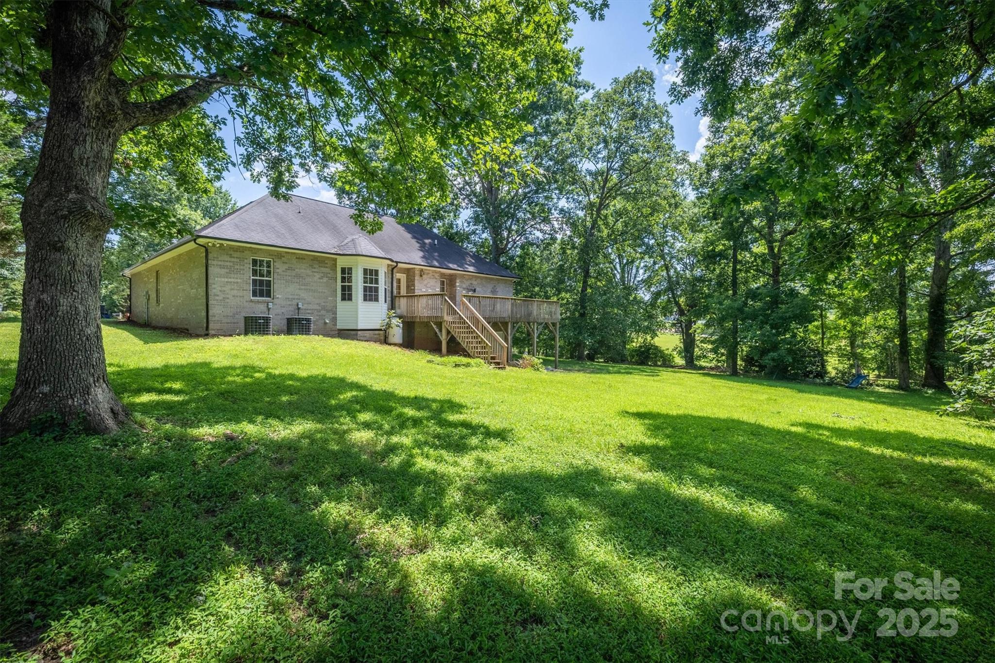 2763 W Winds Drive