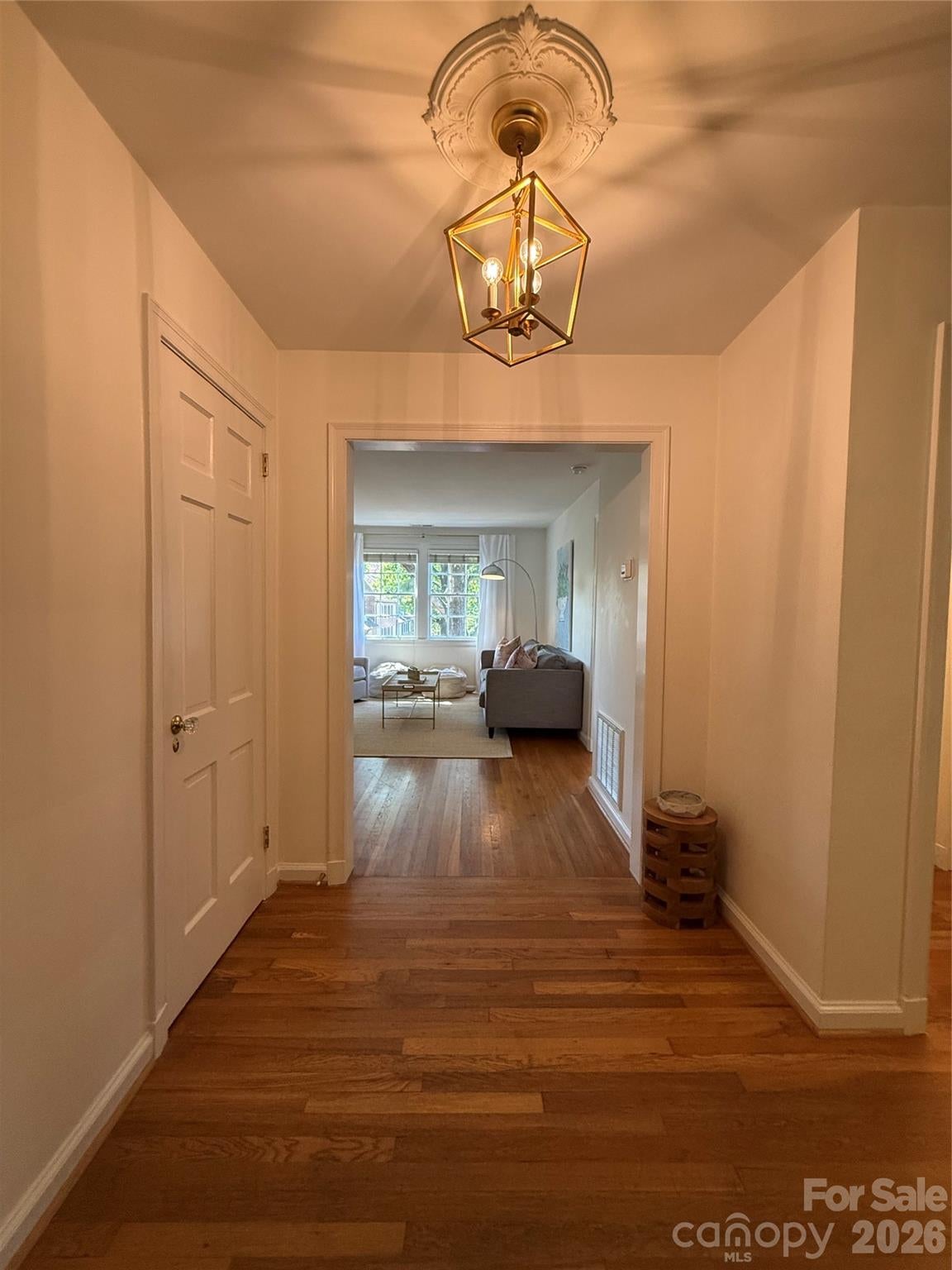 105 S Laurel Avenue 92B