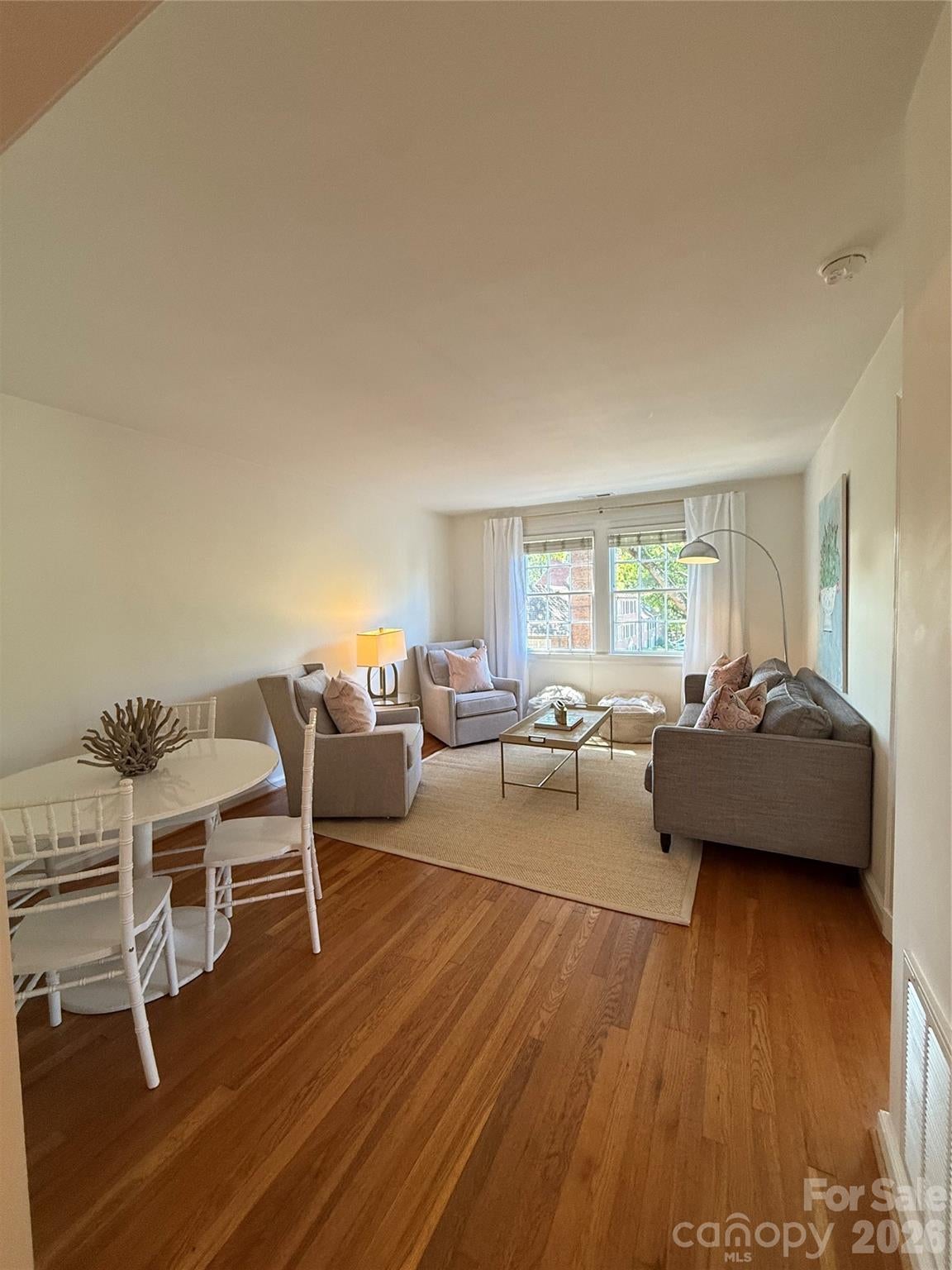 105 S Laurel Avenue 92B