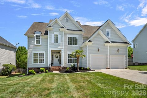Photo of 7832 Horseshoe Creek Drive, Huntersville, NC 28078 (MLS # 4372400)