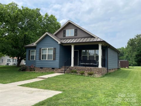 210 Rhyne Street Stanley NC 28164