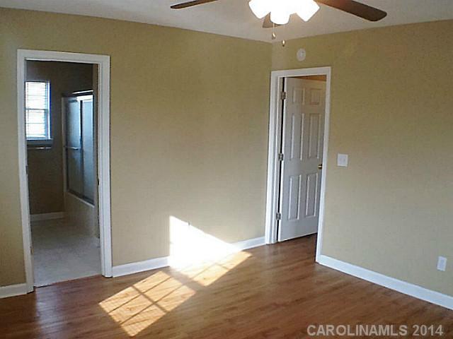 River Chase - Residential Lease