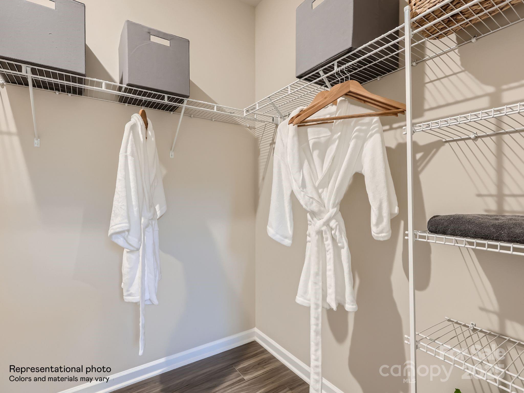 Roselyn - Residential