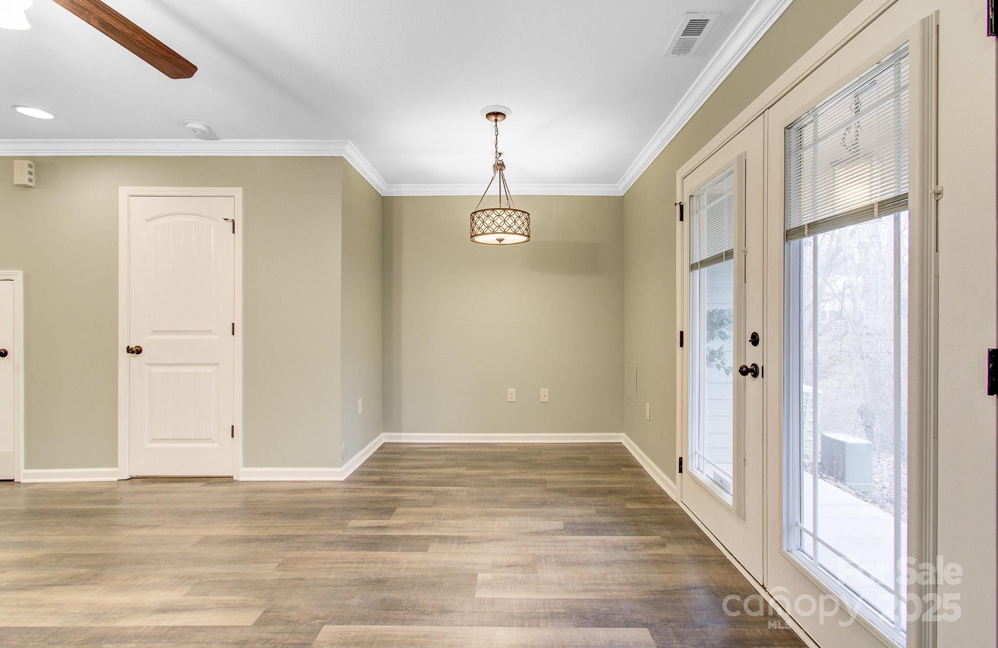 Lees Creek Villas - Residential