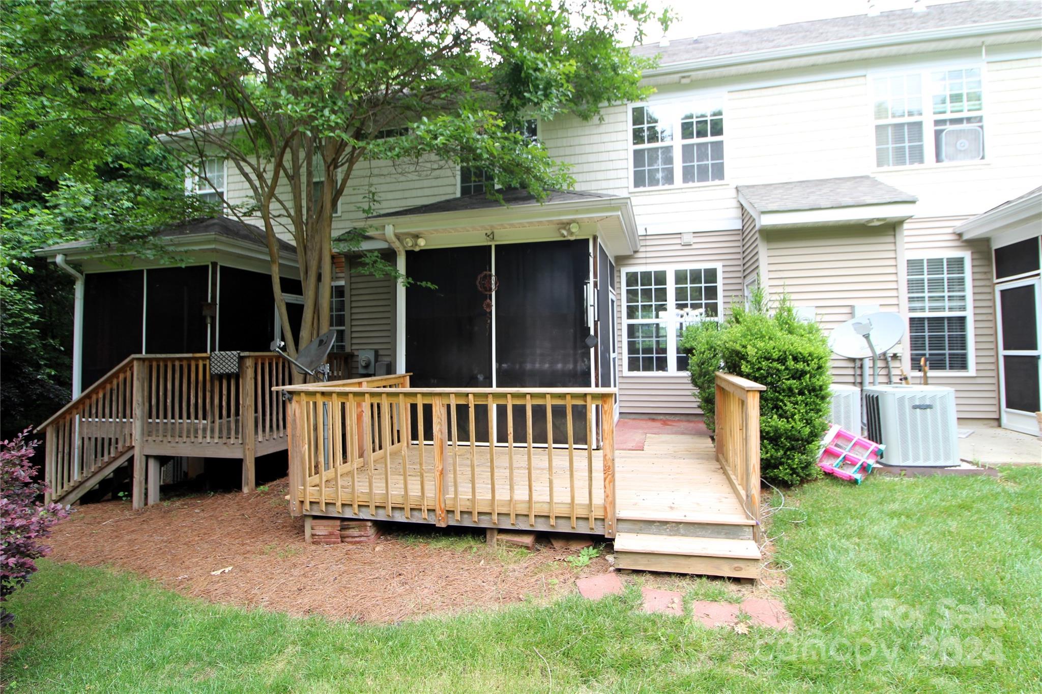 Madison Green - Residential