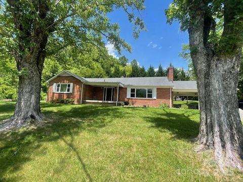 93 Rockwood Road Canton NC 28716