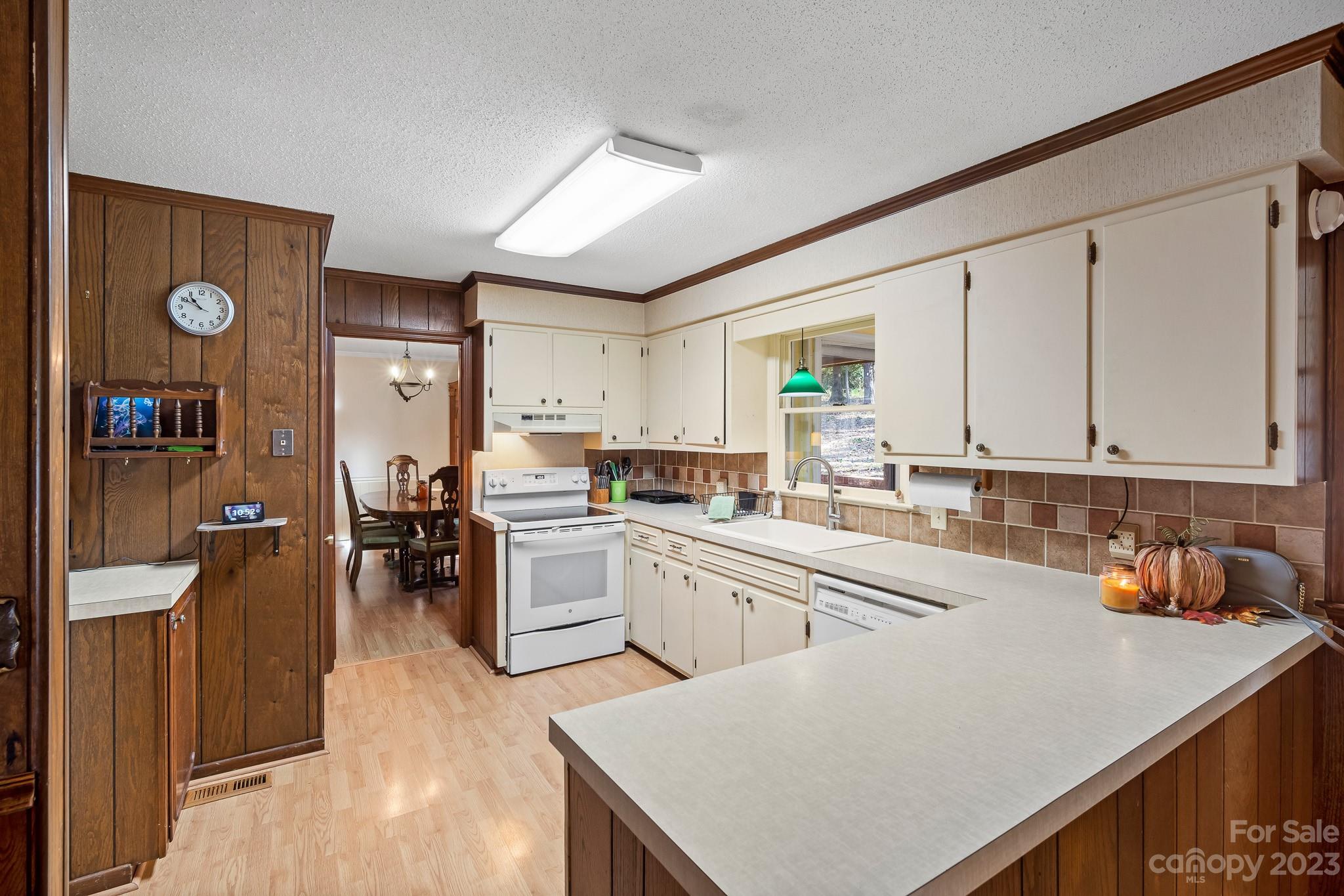 Melchor Heights - Residential