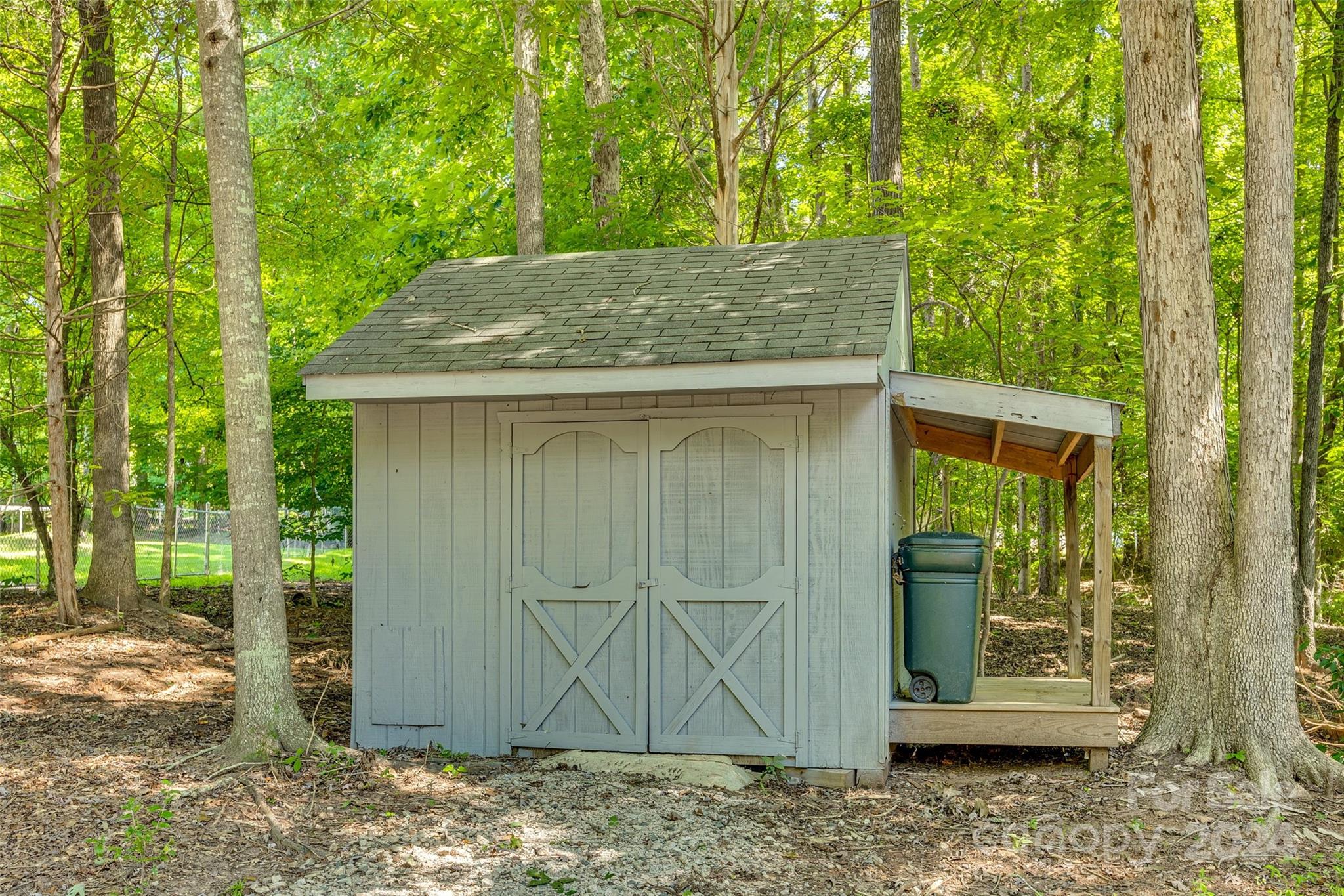 Hickory Hills - Residential