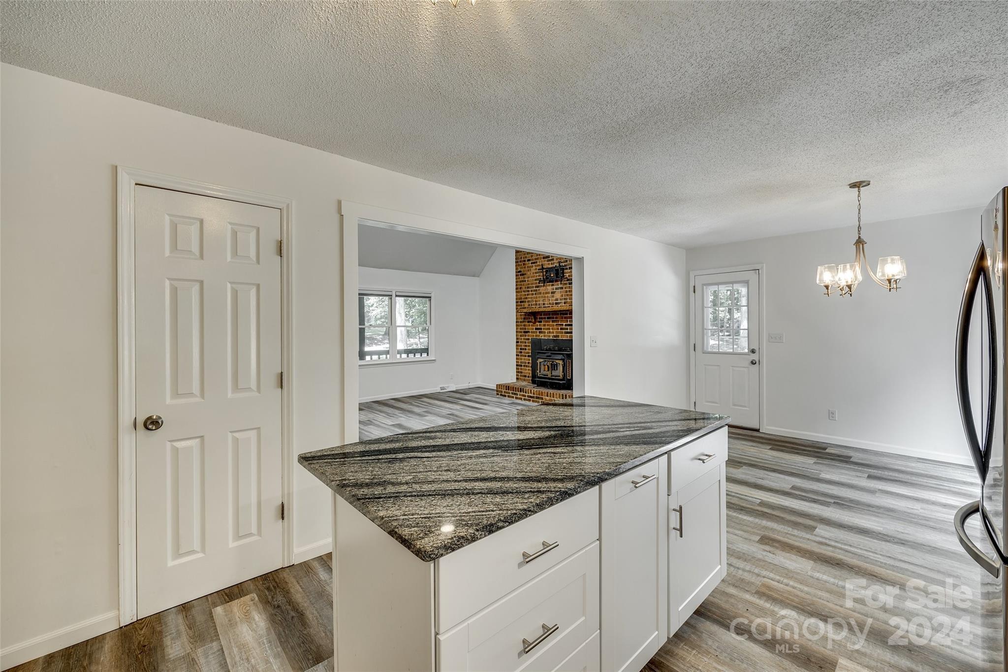 Hickory Hills - Residential