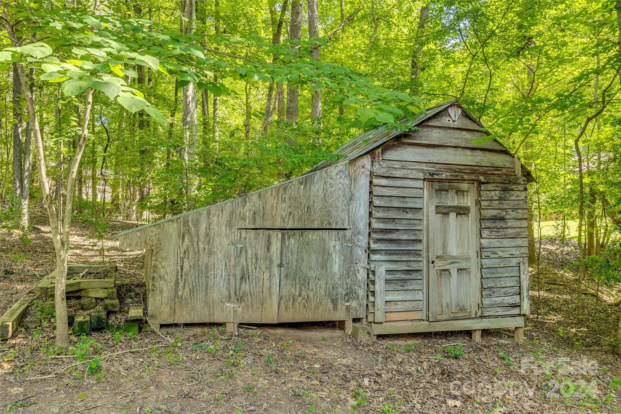 Hickory Hills - Residential